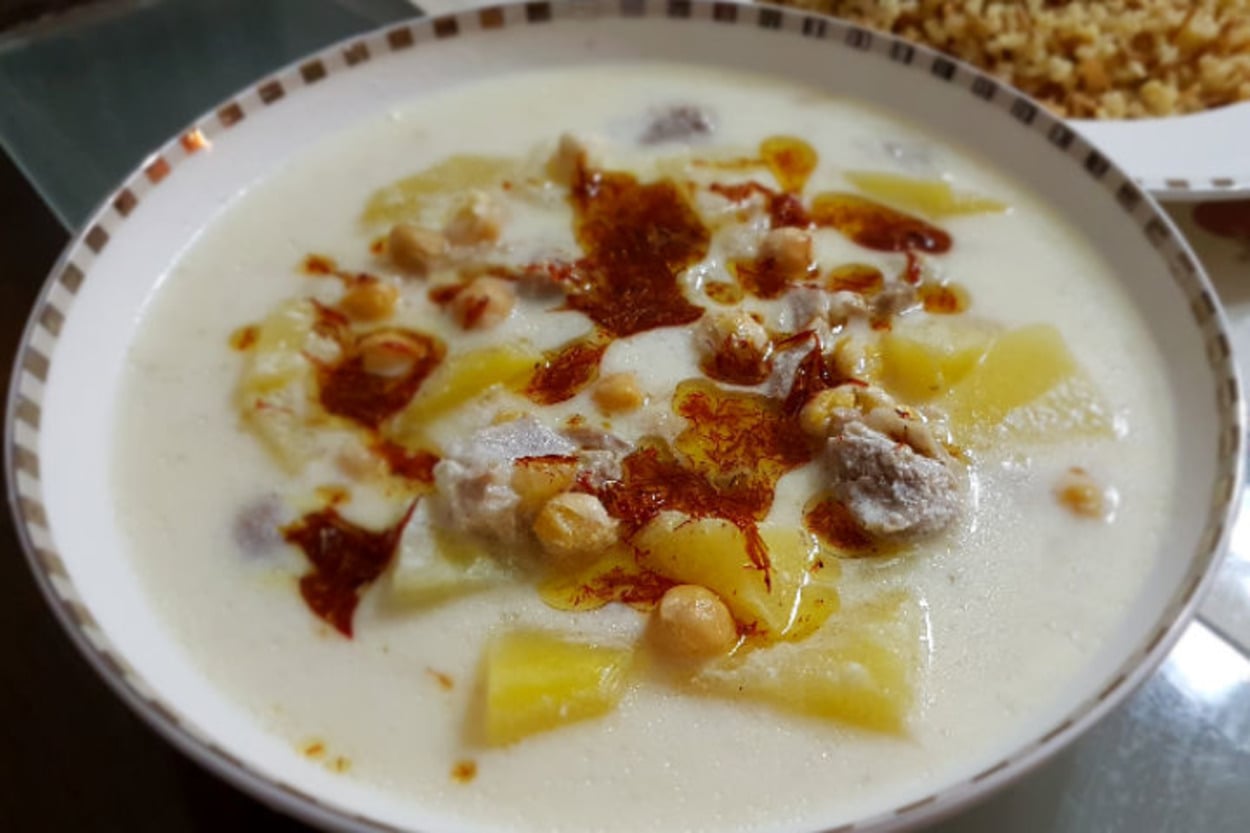 Antep'in Sulu Yemeklerinden: Yoğurtlu Sulu Patates