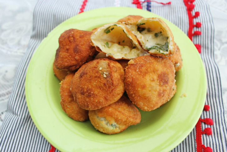 Sirkeli Mini Börek Tarifi