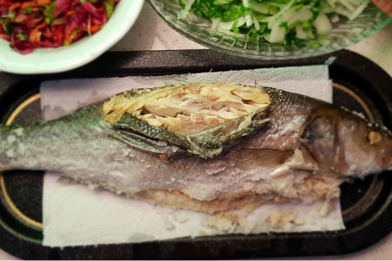 Kokusuz Pişen: Tuzda Balık