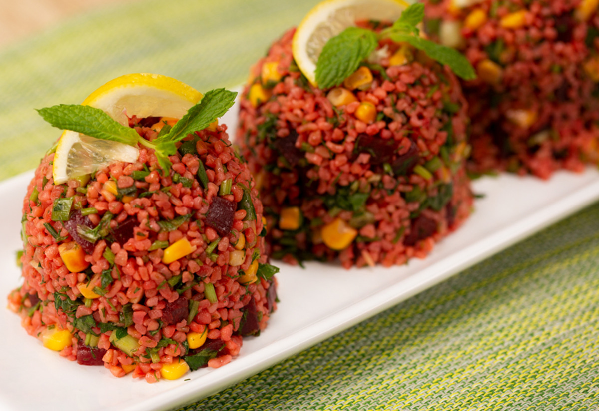 Davetlerin Gözdesi: Pancarlı Bulgur Salatası Tarifi