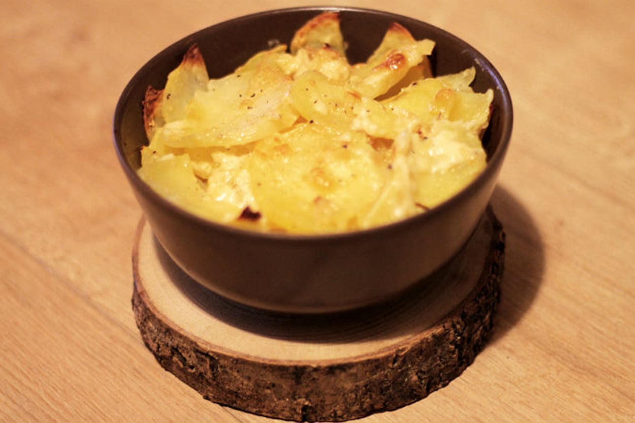 En Güzel Garnitür: Brie Peynirli Patates Graten