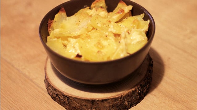 En Güzel Garnitür: Brie Peynirli Patates Graten