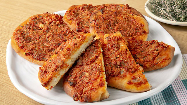 Memleketler Yarışıyor: Hatay'dan Biberli Ekmek