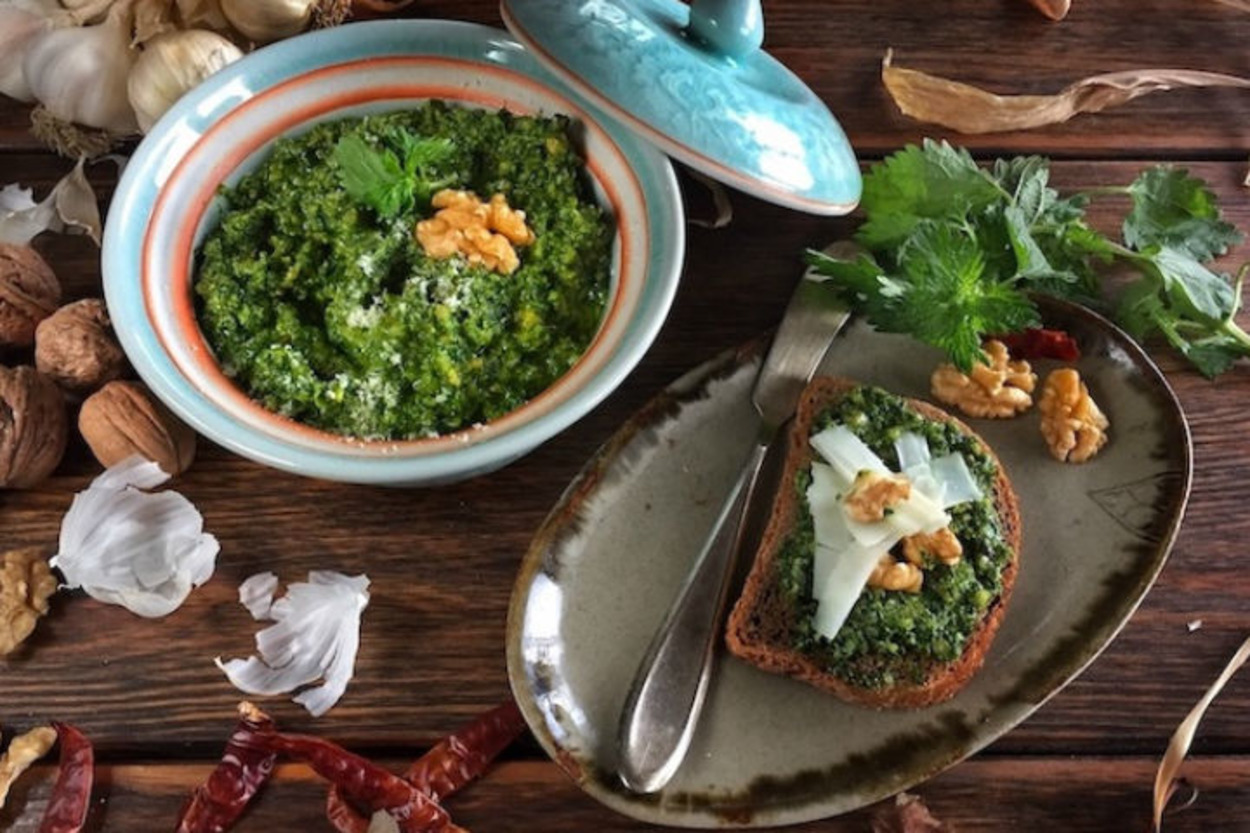 Farklı ve Pratik: Isırgan Otlu Pesto