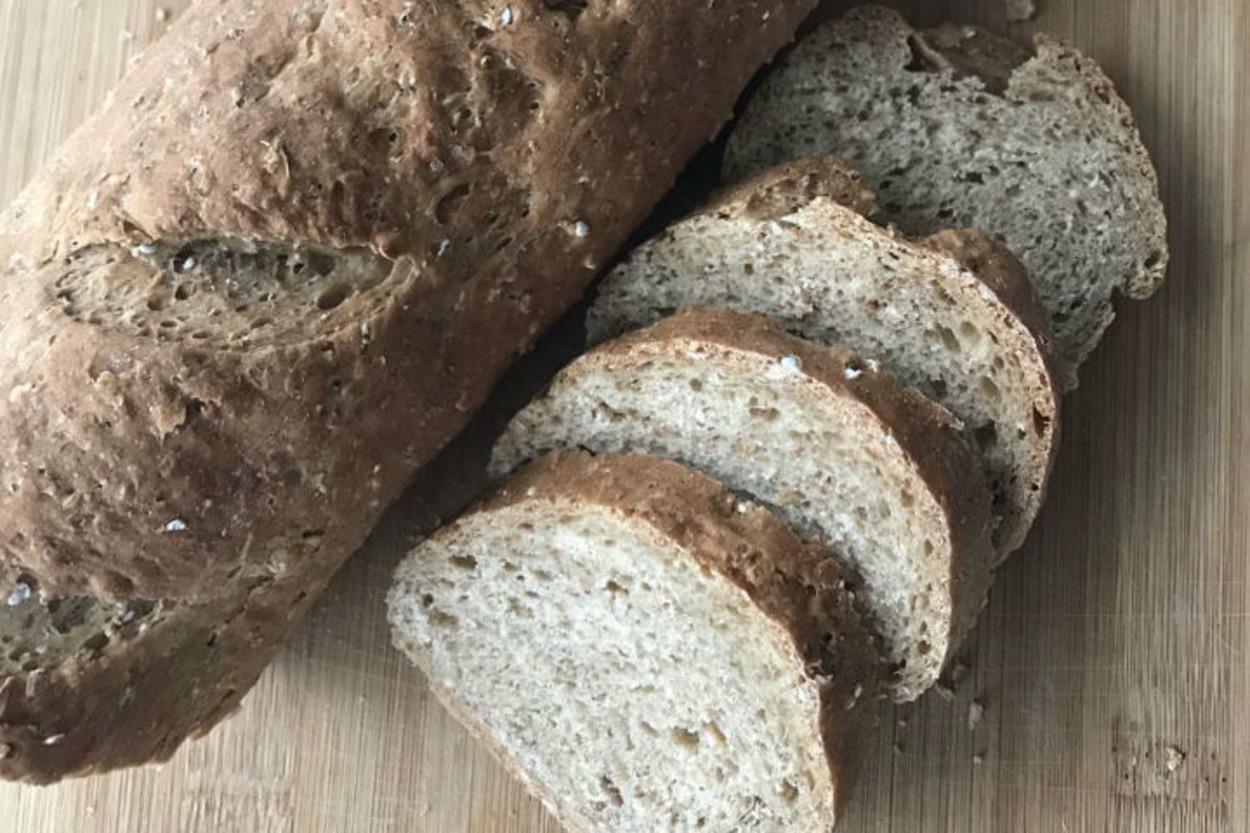 Tam Buğday Unundan: Yulaflı Baget Ekmek