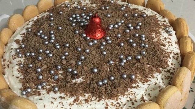 Çabucak Hazırlanan: Kahve Aromalı Meyveli Pasta