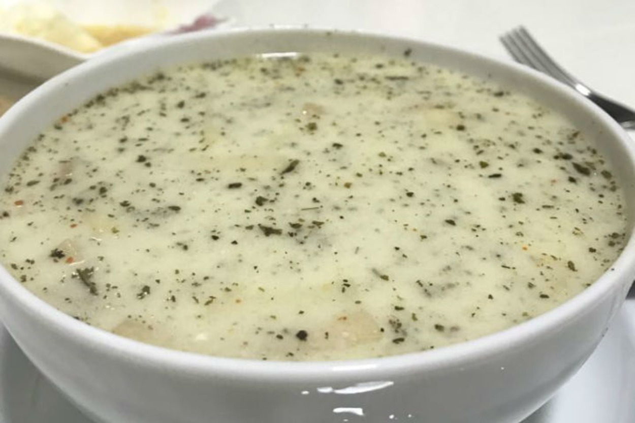 İçinizi Isıtacak: Erişteli Yoğurt Çorbası