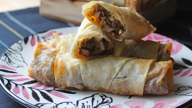 Çok Doyurucu: Mantarlı Börek