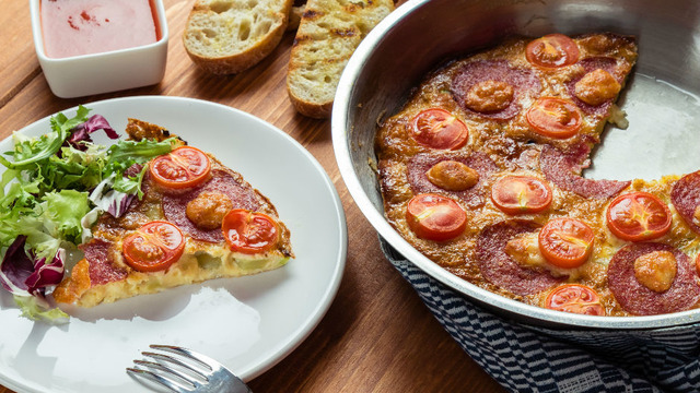 Tek Başına Doyuran: Kahvaltılık Yumurtalı Patates Pizzası