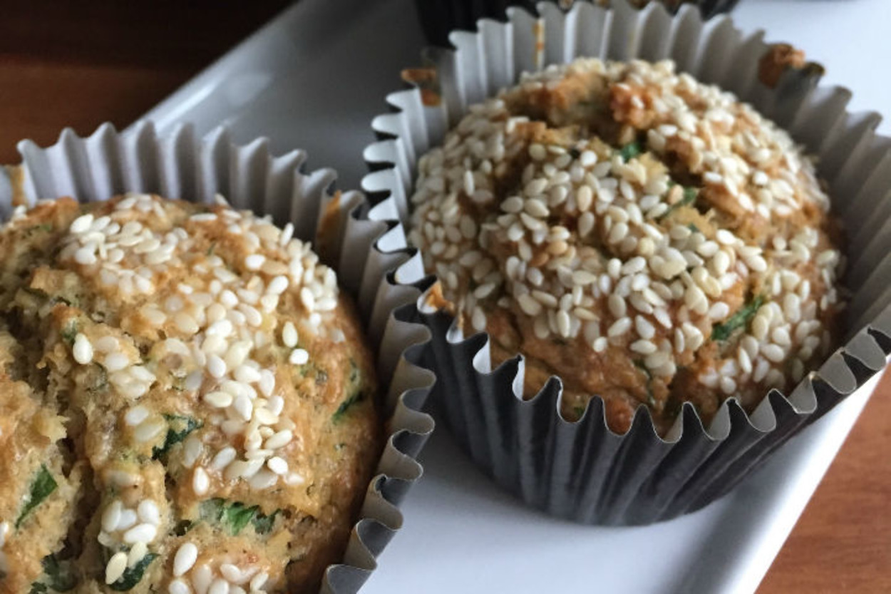 Hayran Kalacağınız: Otlu Yulaflı Muffin