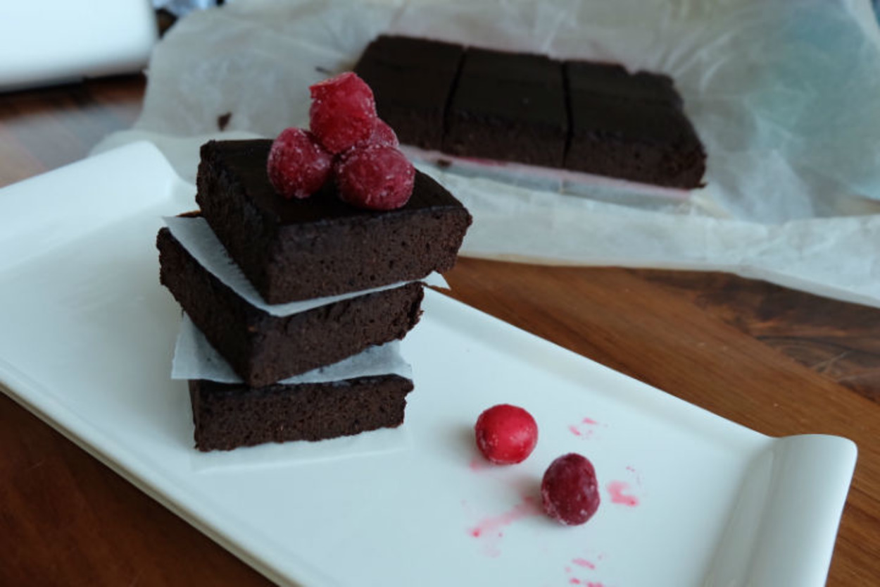 Enerji Burada Saklı: Şekersiz Brownie Bar