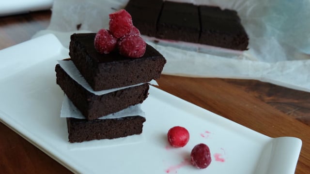 Enerji Burada Saklı: Şekersiz Brownie Bar