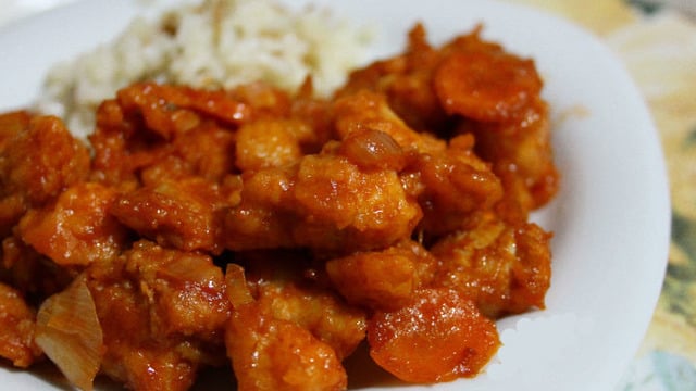 Çin İşi: Tatlı Ekşi Soslu Çin Tavuğu