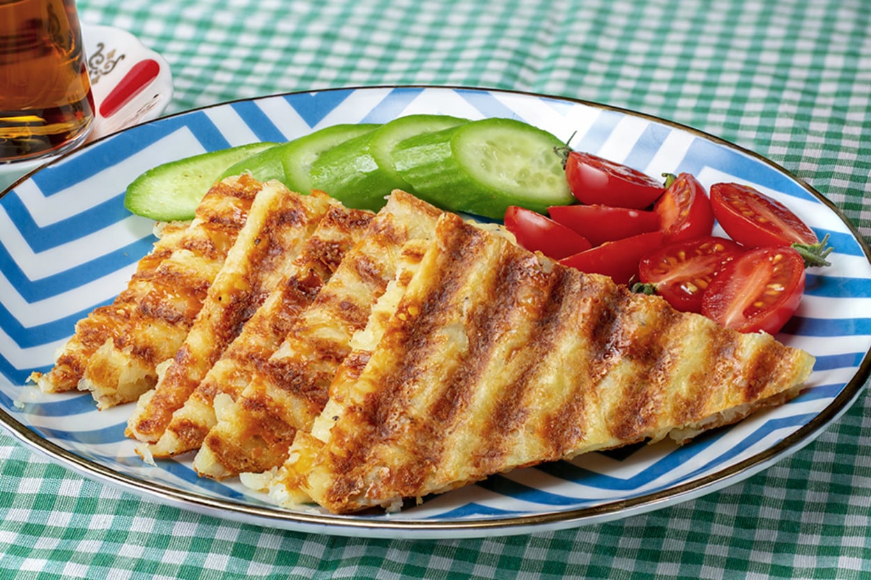 Sadece 4 Malzemeyle: Patates Tostu