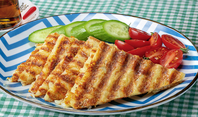 Sadece 4 Malzemeyle: Patates Tostu