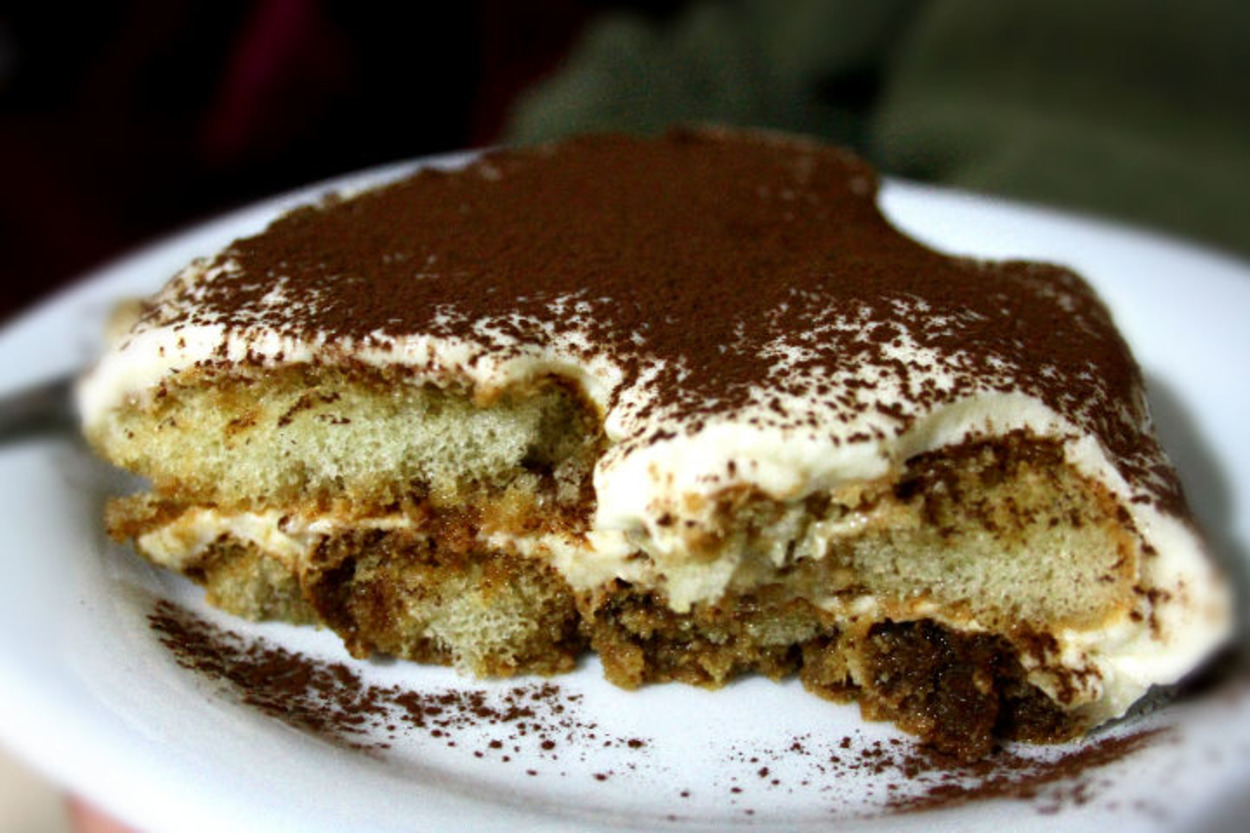 Hem Göze Hem Damağa Hitap Eder: Kolay Tiramisu