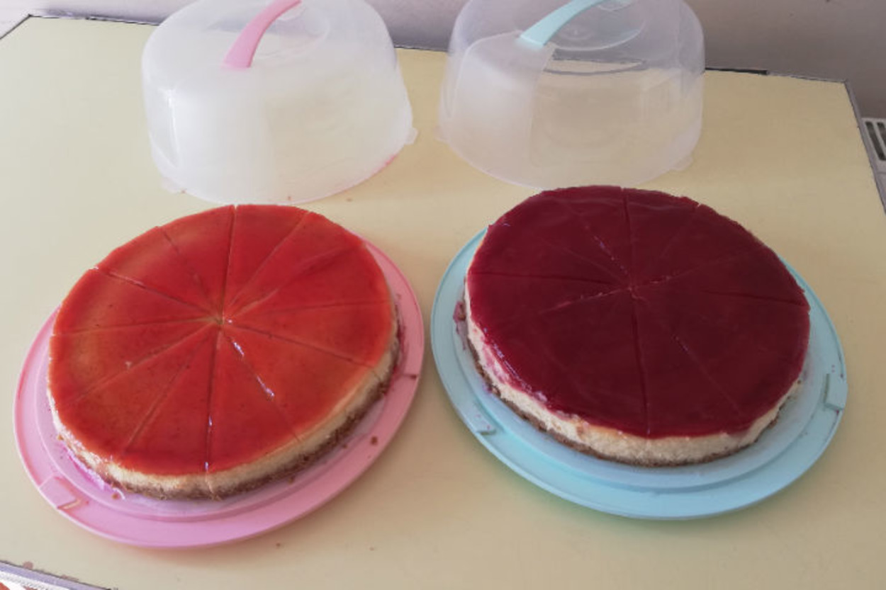 Enfes Soslarıyla: Ev Yapımı Cheesecake
