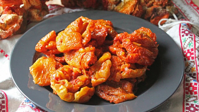 Farklı Bir Meze: Kuru Biber Kavurması