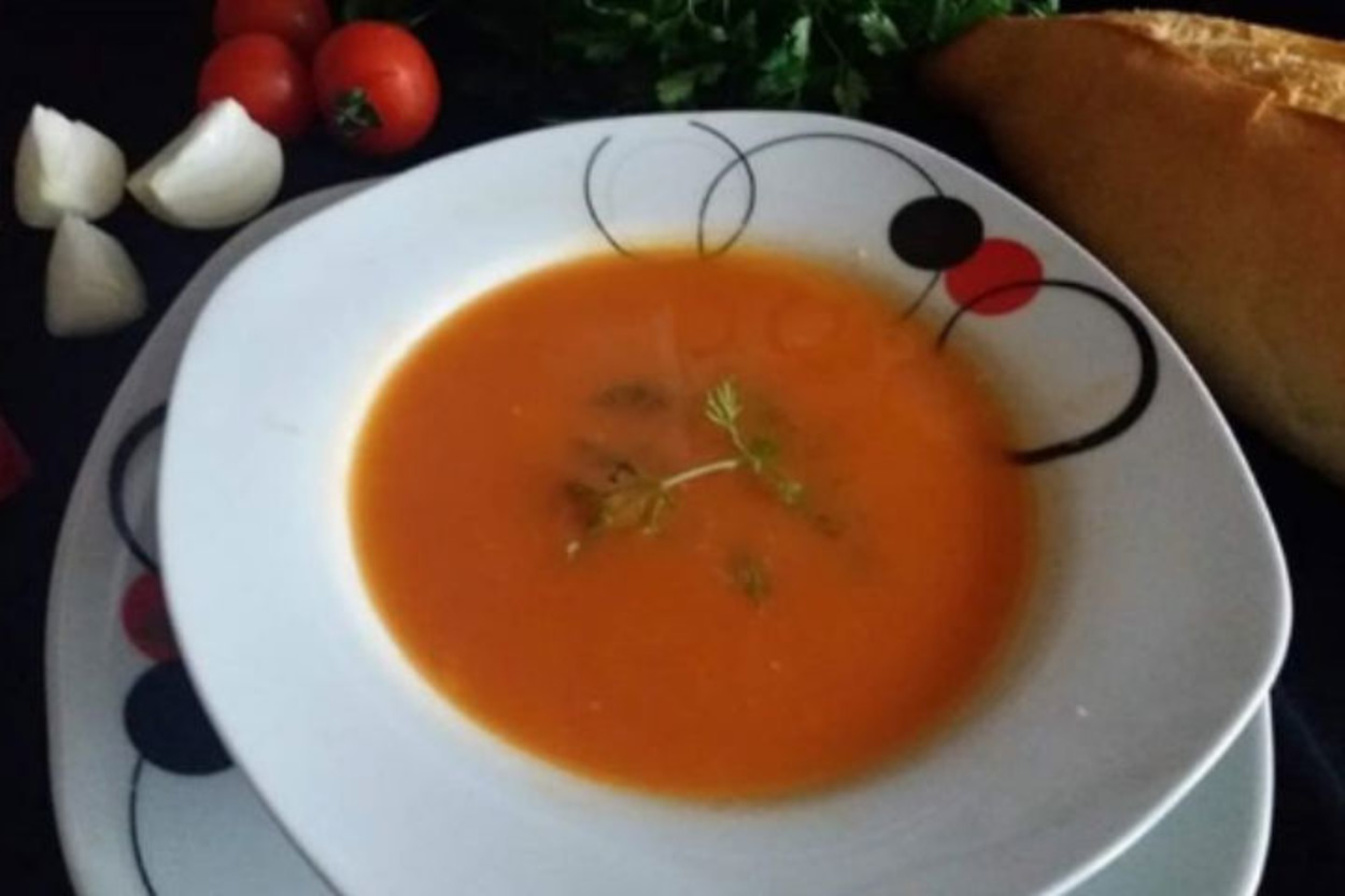 Lezzeti, Faydası Bol: Közlenmiş Kırmızı Biber Çorbası