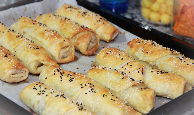 İşin Sırrı Sosunda Saklı: Yumuşacık Puf Börek