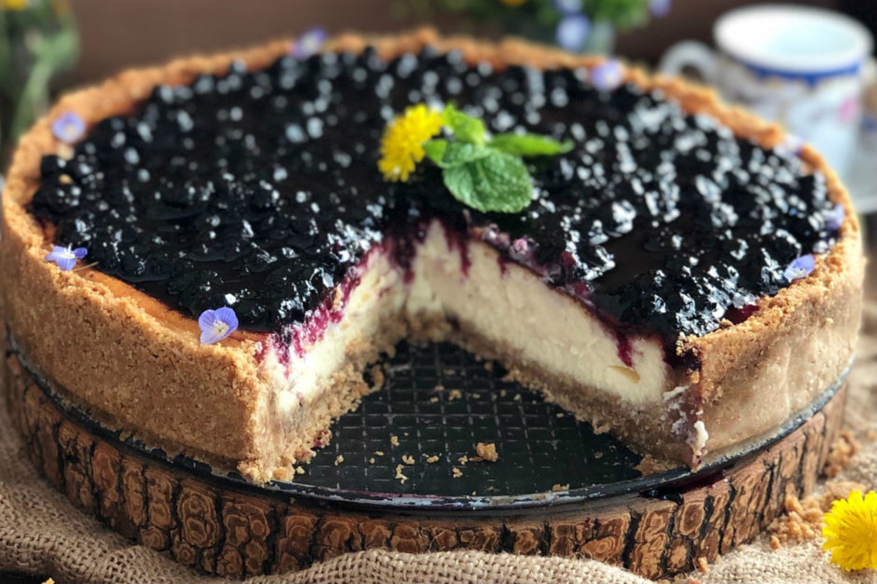 Lezzeti Muazzam: Yaban Mersinli Cheesecake