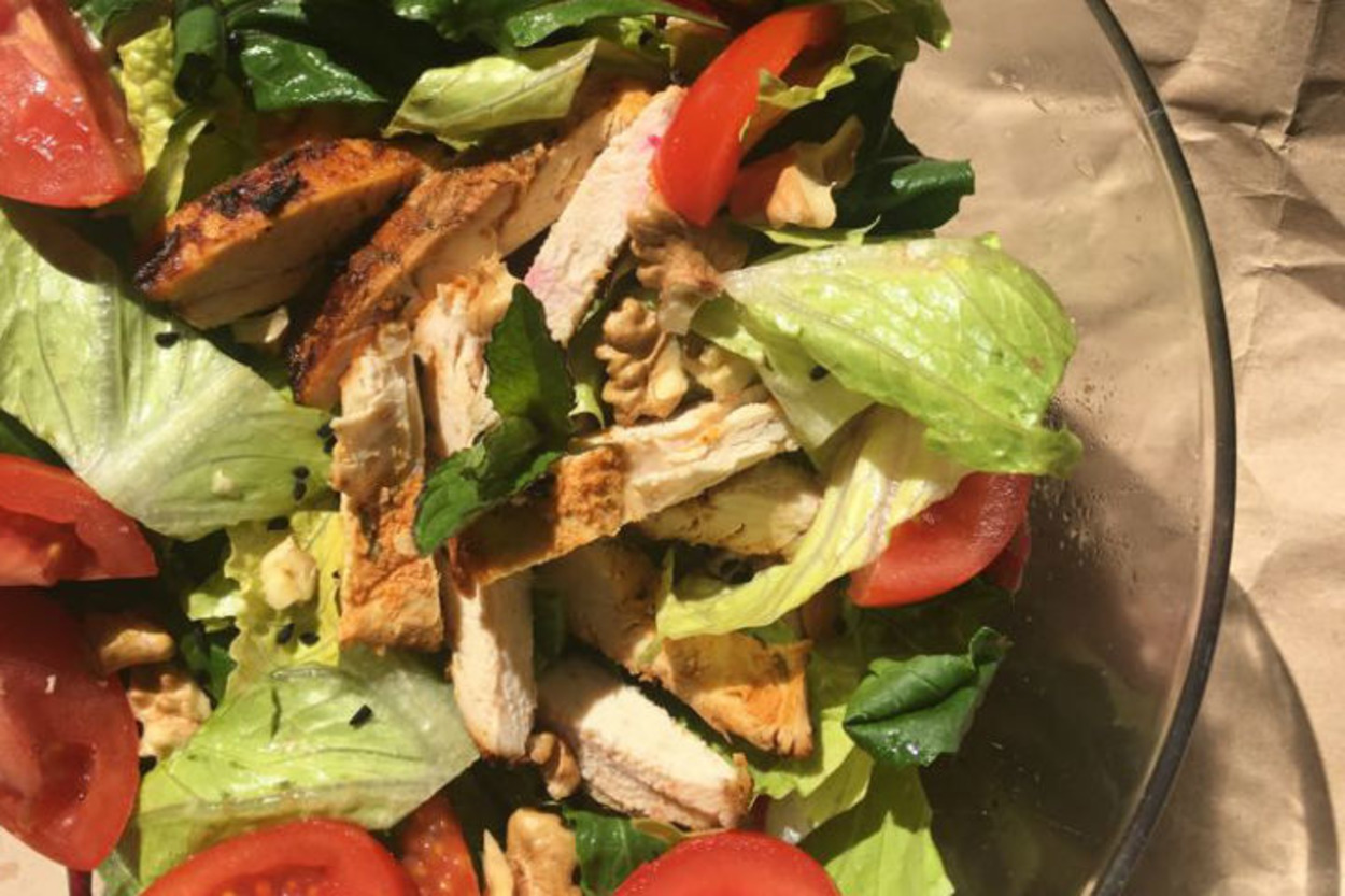 Hafif ve Çok Doyurucu: Tavuklu Diyet Salata