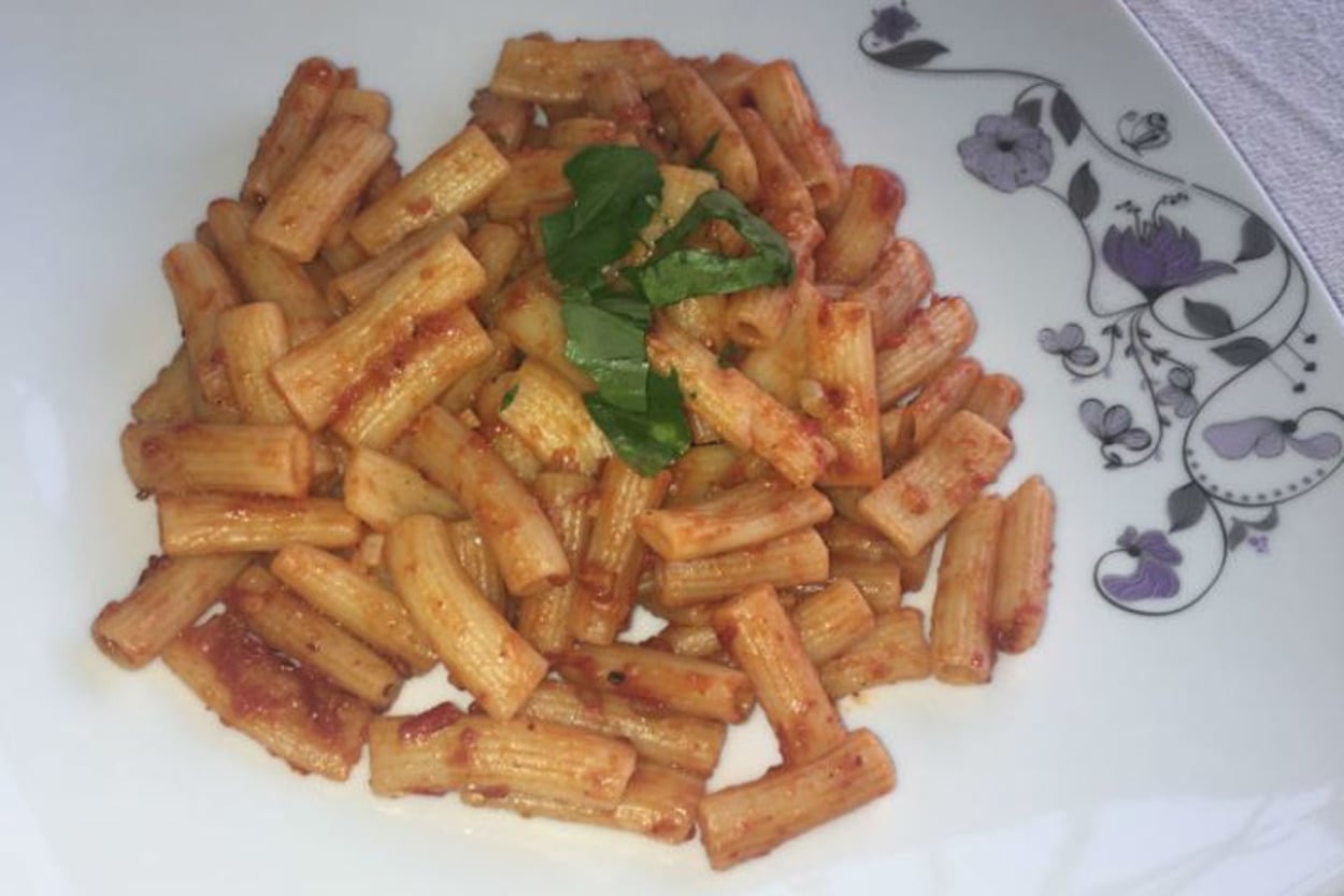 Lezzeti Harika: Domatesli Soya Soslu Makarna