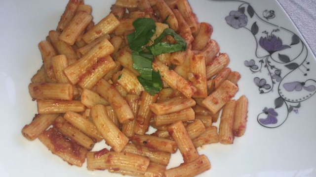 Lezzeti Harika: Domatesli Soya Soslu Makarna