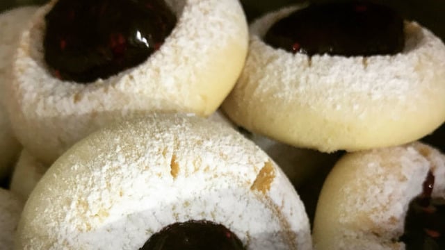 Çay Saatlerinin Yeni Lezzeti: Frambuaz Soslu Kurabiye
