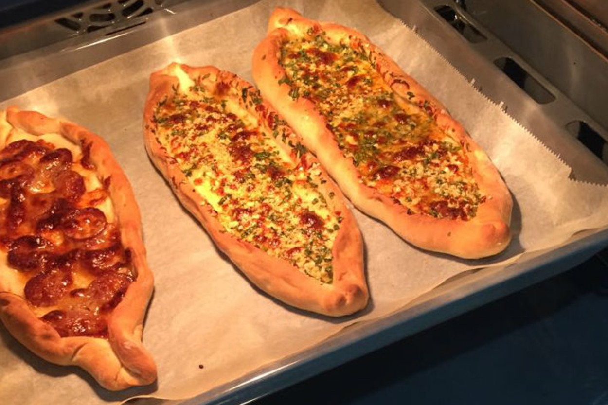 Hem de Ev Yapımı: Kolay Pide