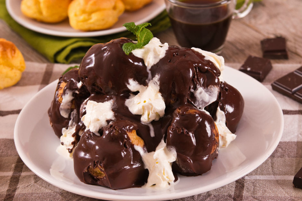 Yok Böyle Kolaylık: Milföyden Profiterol