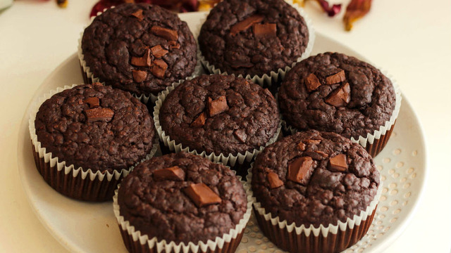 Islak Kek Kıvamında, Brownie Tadında: Kağıtta Kek