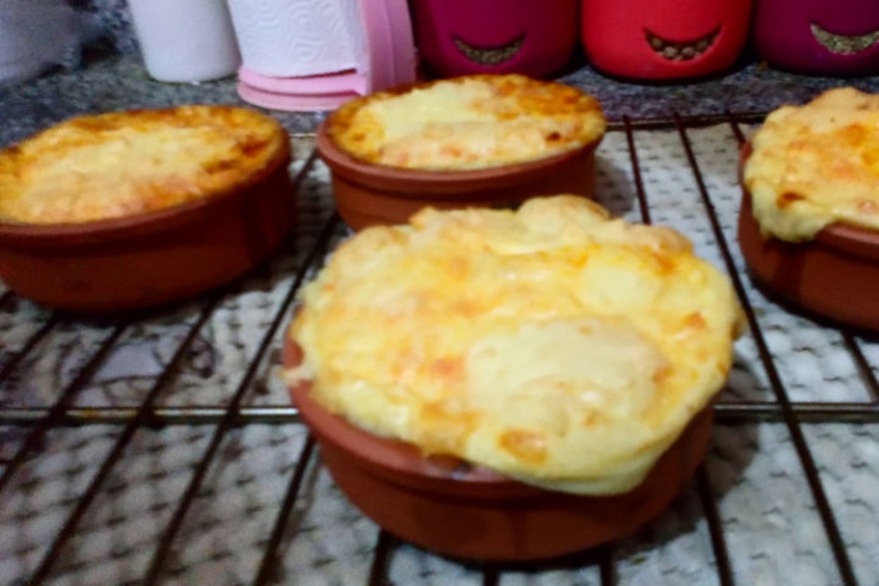 Kahvaltının Yıldızı: Güveçte Menemen