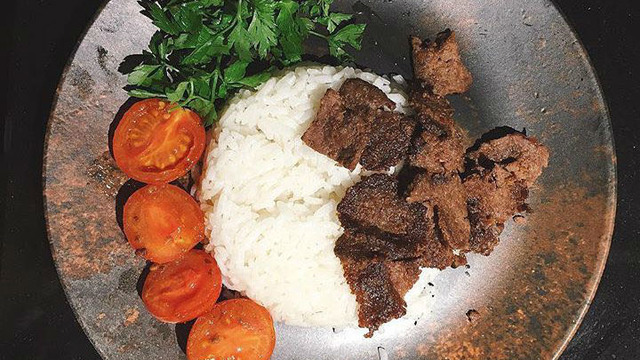 En Lezzetlisinden: Ev Yapımı Et Döner