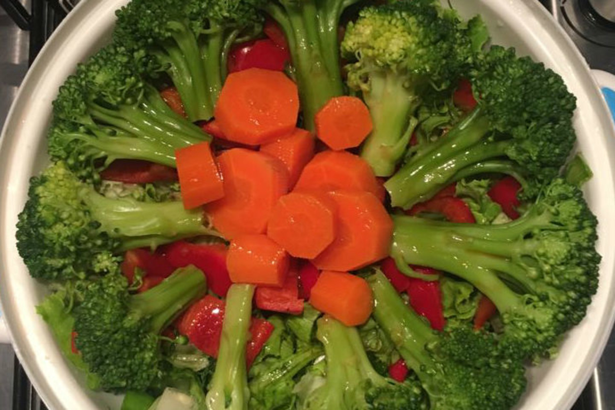 Biri Diyet mi Dedi: Brokolili Havuçlu Salata