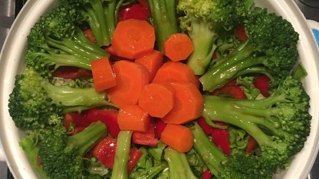 Biri Diyet mi Dedi: Brokolili Havuçlu Salata