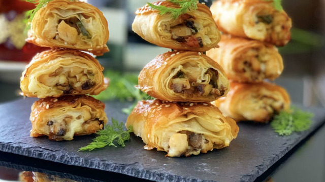 Enfes Tat: Beşamel Soslu Tavuklu Börek