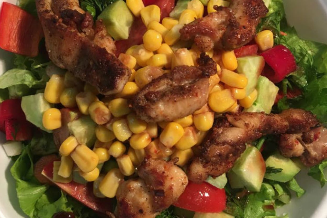 Lezzetli Öğünlere: Tavuklu Diyet Salata