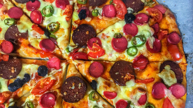 Çabucak Hazırlanan: Ev Yapımı Pizza