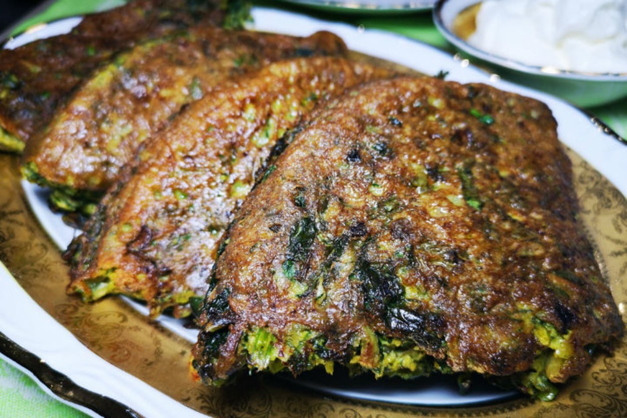 Azeri Tarzı: Yeşillikli Omlet