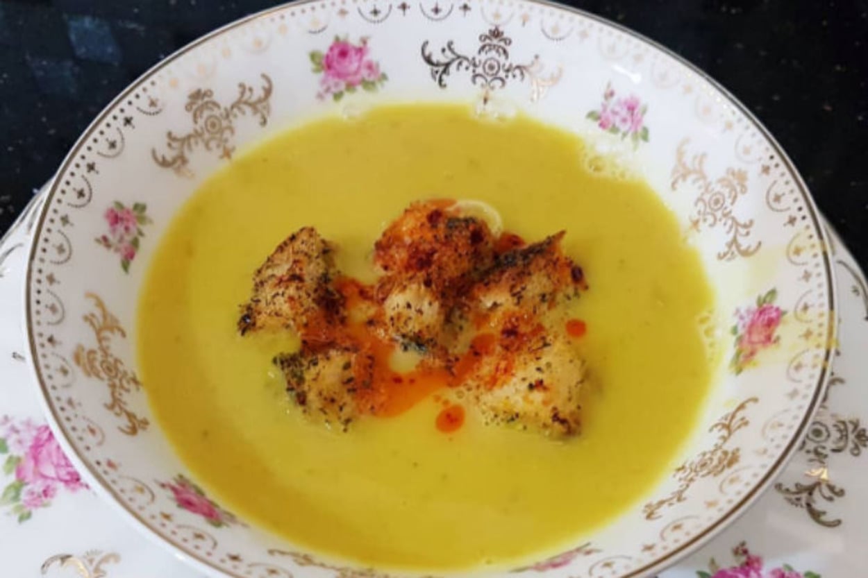 İçinizi Isıtan: Zerdeçallı Mercimek Çorbası