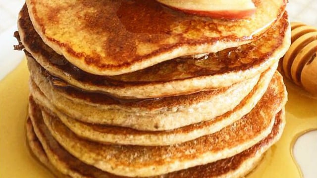 Çok Hafif: Muzlu Yulaf Ezmeli Pancake