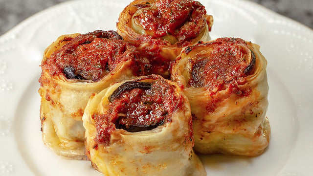 İftara Yemeğiniz Hazır: Patlıcanlı Rulo Köfte