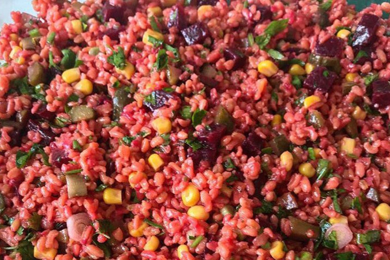 Pancar Sevenlere: Bulgurlu ve Pancarlı Salata