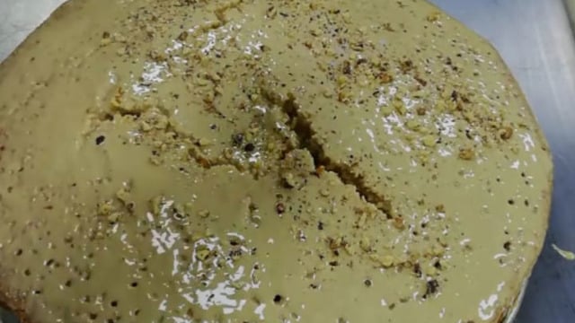 Çay Saatlerine Lezzet Katan: Tahinli Cevizli Kek