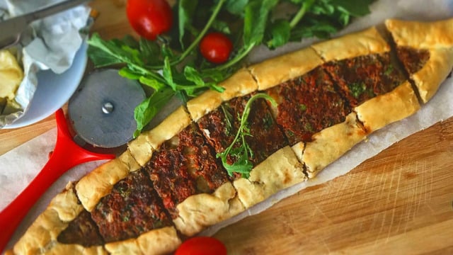 Çıtır Çıtır: Kıymalı Pide