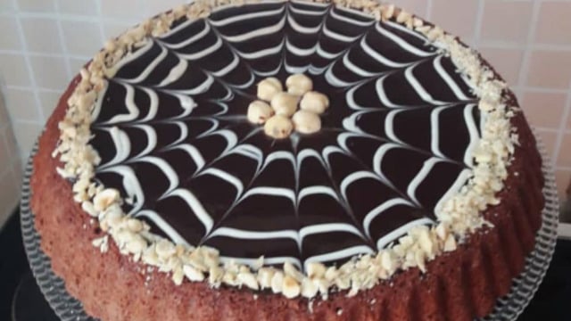 Çabucak Pişer: Ebruli Tart Kek