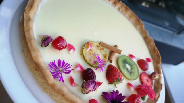 Sade Güzellik: Beyaz Çikolatalı Tart