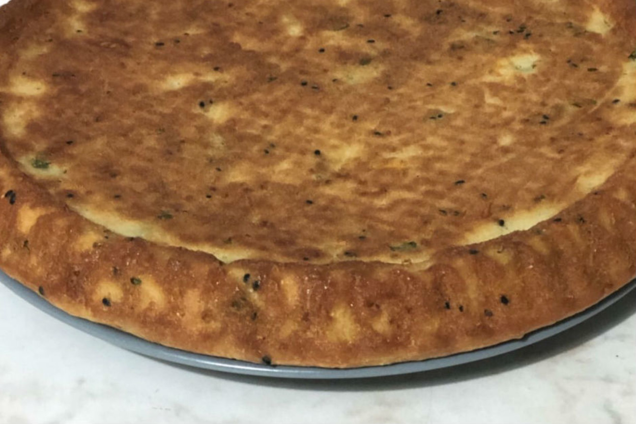 Klasikleri Kıskandıran Lezzet: Peynirli Çörek Otlu Kek