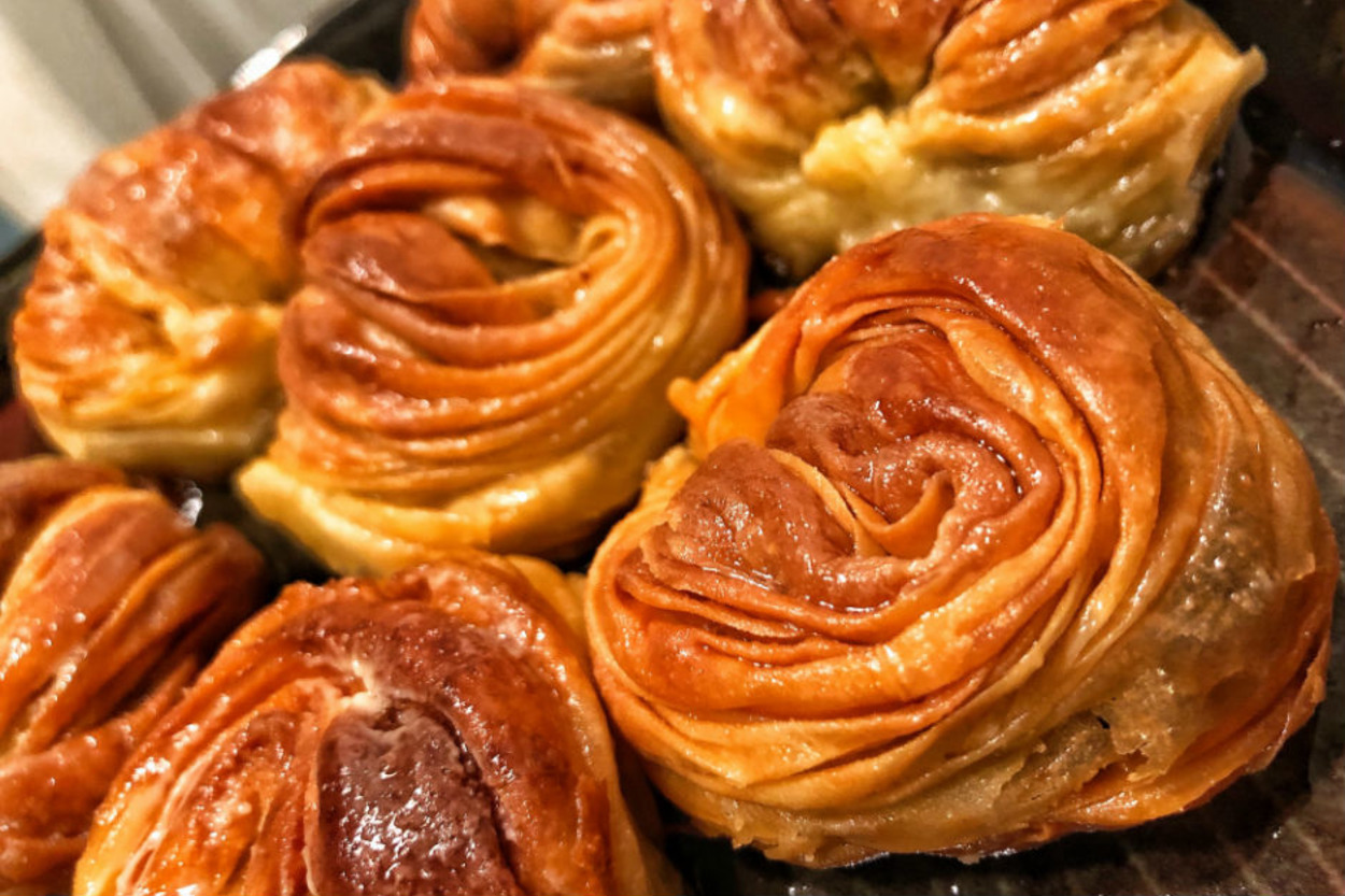 Şekliyle Hayran Bırakan Bayramlık Lezzet: Gül Baklava